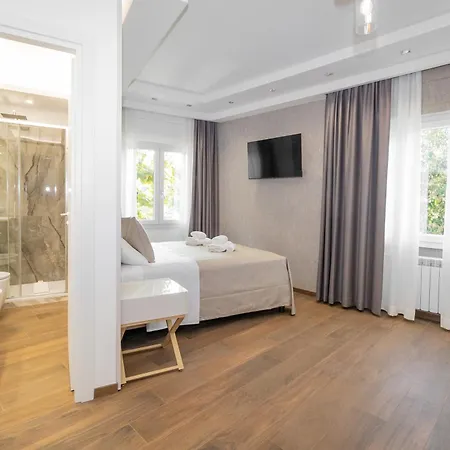 La Genziana Bed & Breakfast 4*